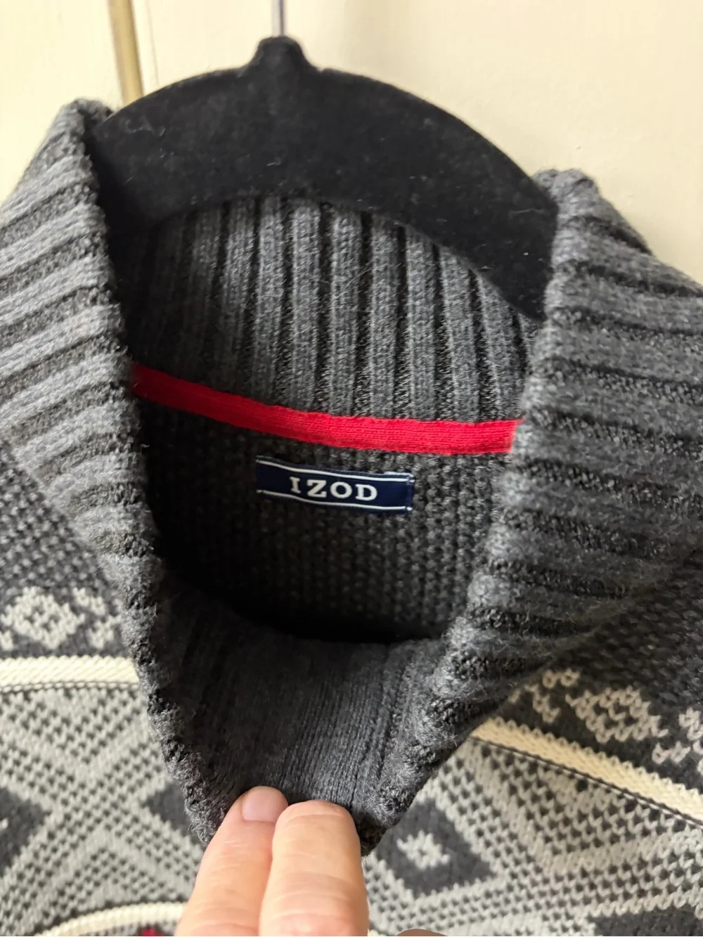 Izod Men's Gray Nordic Half-Zip Sweater with Red Accents